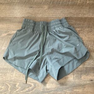 Legend Discovery | Active Wear Smocked Thick Waistband Gym Shorts